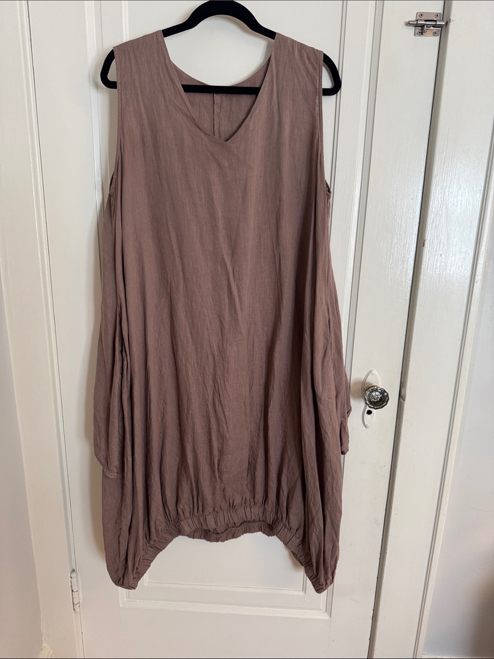 Sleeveless V-Neck Tunic Dress in Dusty Mauve
